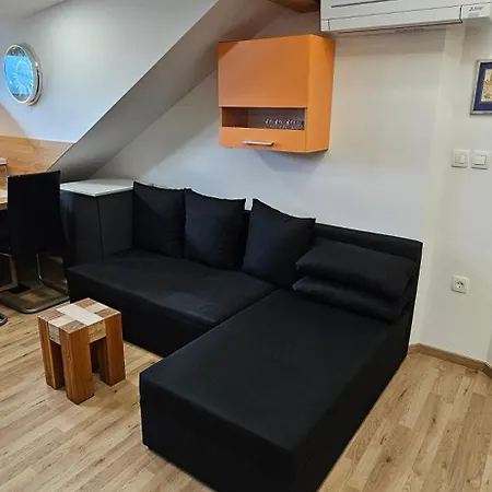 Apartment Apartma Ajja Šenčur