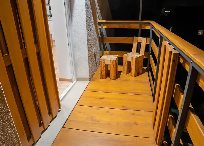 Apartma Ajja Шенчур