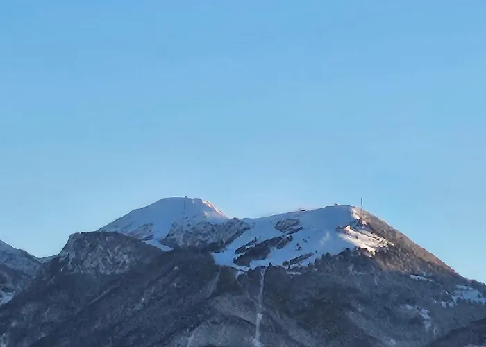 Apartma Ajja דירה *